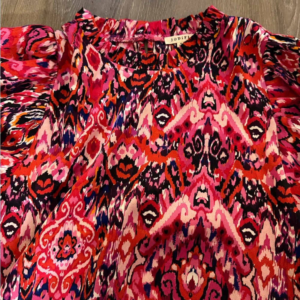JODIFL Red and Pink Patterned Blouse - Picture 3 of 4